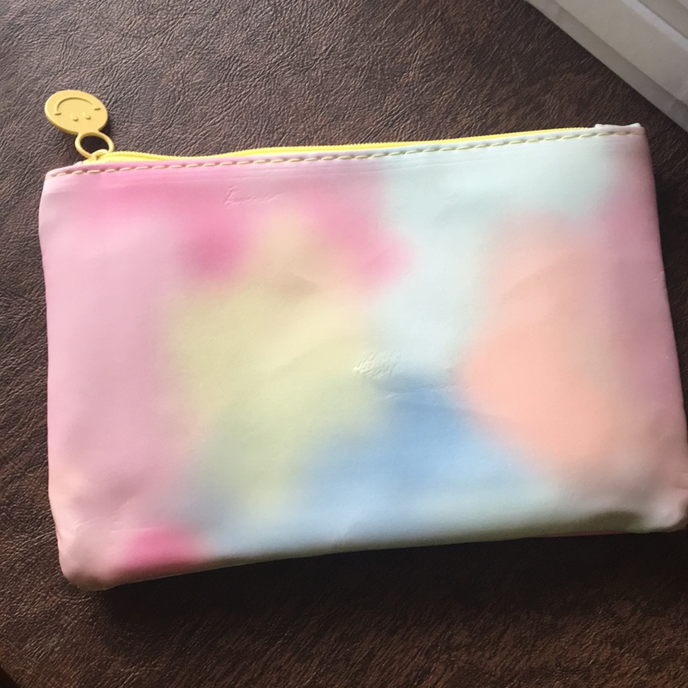 COPY - *FREE*! Free Makeup Bag With Purchase Over $50!